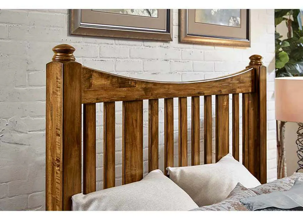Artisan and Post 118-558-855-722 Maple Road Queen Slat Poster Bed with Slat Poster Footboard Antique Amish Artisan and Post 118-558-855-722 Maple Road Queen Slat Poster Bed with Slat Poster Footboard Antique Amish