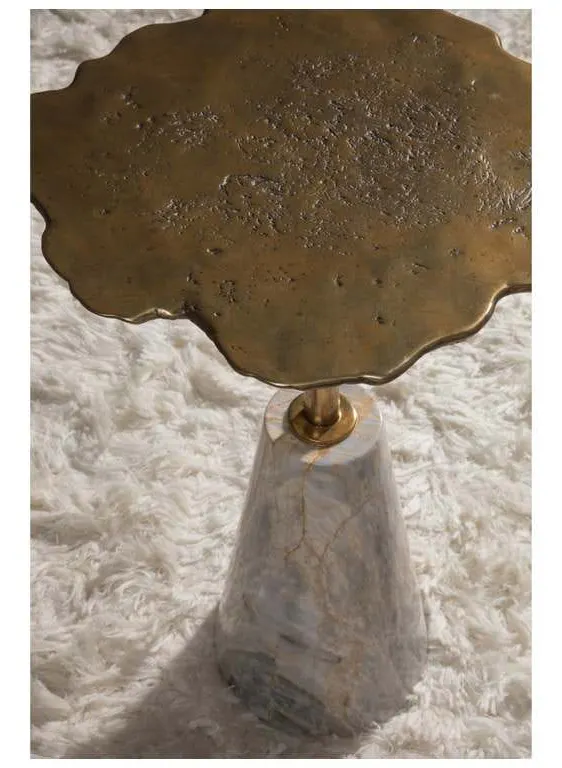 Artistica Home 2177-950 Signature Designs Moriarty Round Spot Table Artistica Home 2177-950 Signature Designs Moriarty Round Spot Table