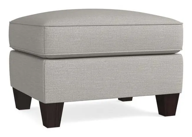 Bassett 1044-01 Corinna Ottoman Bassett 1044-01 Corinna Ottoman