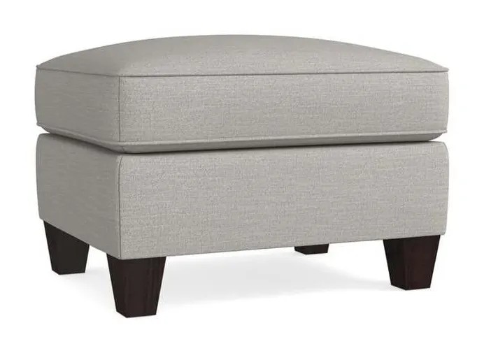 Bassett 1044-01 Corinna Ottoman Bassett 1044-01 Corinna Ottoman