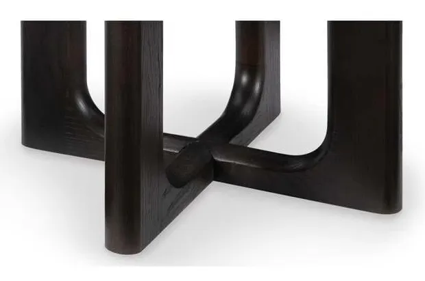 Bassett 6524-0643 Reston Oak Round Accent Table Bassett 6524-0643 Reston Oak Round Accent Table