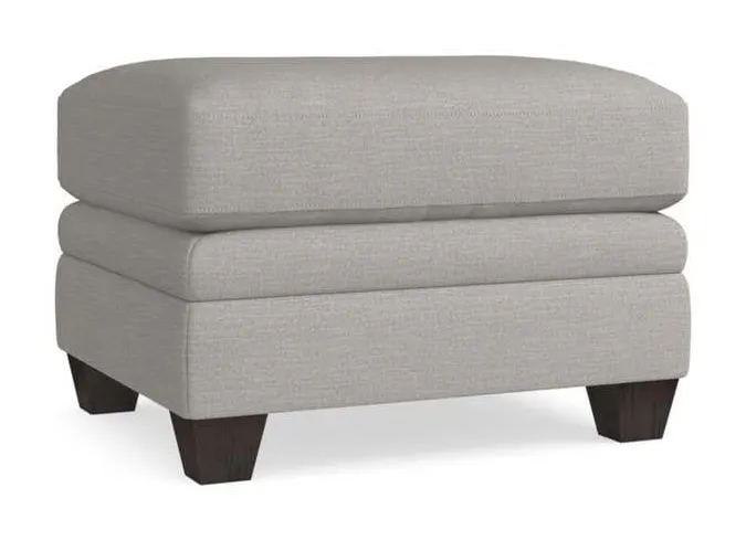 Bassett 3887-01 Carolina Ottoman Bassett 3887-01 Carolina Ottoman