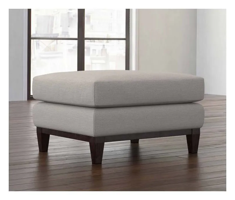 Bassett 3135-01 Sanford Ottoman Bassett 3135-01 Sanford Ottoman