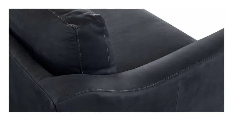 Bassett 3135-42L Sanford Leather Loveseat Bassett 3135-42L Sanford Leather Loveseat