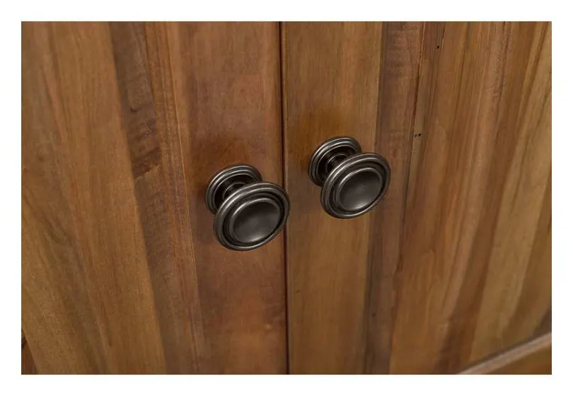 Bassett 4021-0307 Hawkins Maple Two Door Huntboard Bassett 4021-0307 Hawkins Maple Two Door Huntboard