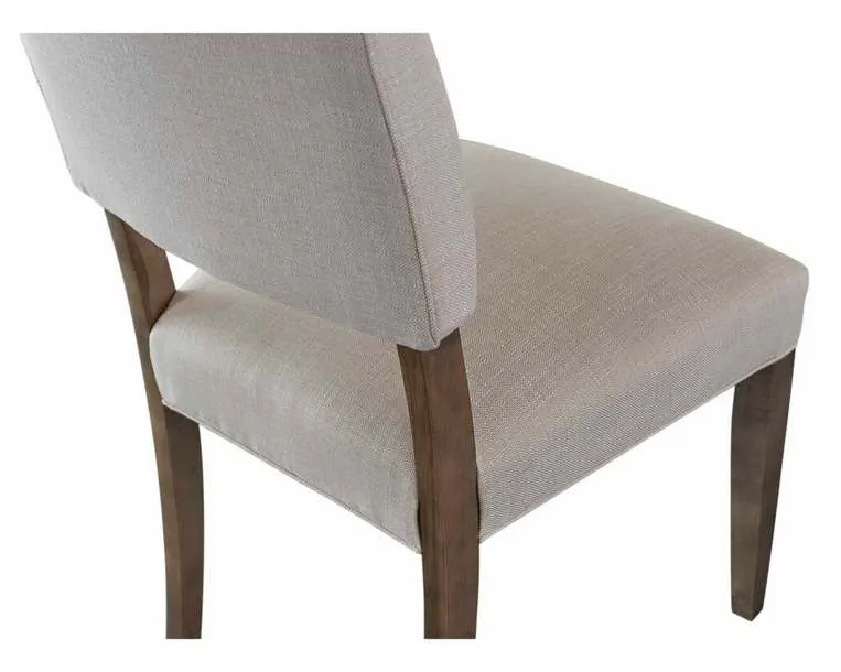 Bassett 4021-2000BY Bailey Maple Side Chair Bassett 4021-2000BY Bailey Maple Side Chair