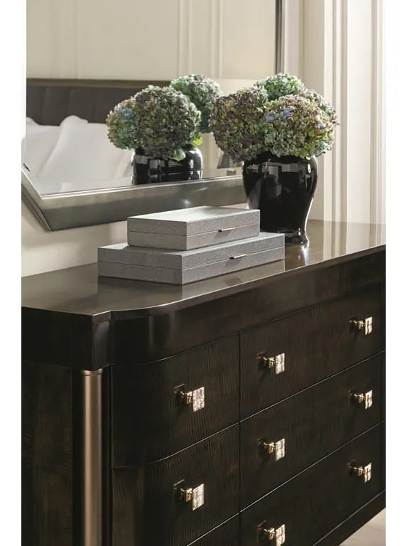 Caracole CLA-017-031 Dramatic Presence Dresser Caracole CLA-017-031 Dramatic Presence Dresser