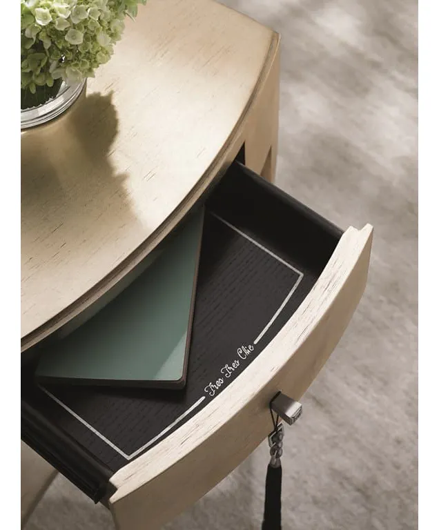 Caracole con-acctab-017 Caracole Classic Tres Tres Chic Accent Table Caracole con-acctab-017 Caracole Classic Tres Tres Chic Accent Table
