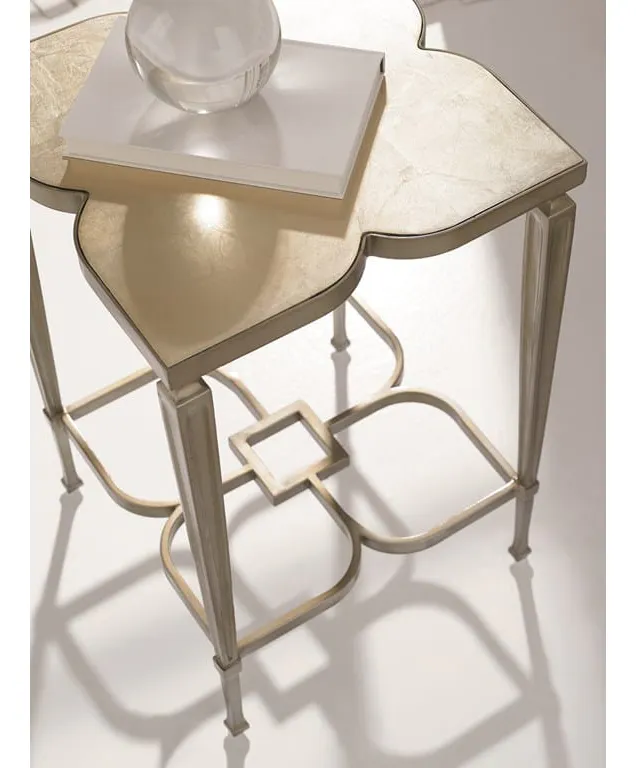 Caracole con-acctab-018 Lucky Charm Accent Table Caracole con-acctab-018 Lucky Charm Accent Table