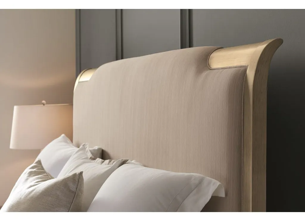 Caracole CON-KINBED-008 Caracole Classic Nite in Shining Armor Bed Caracole CON-KINBED-008 Caracole Classic Nite in Shining Armor Bed