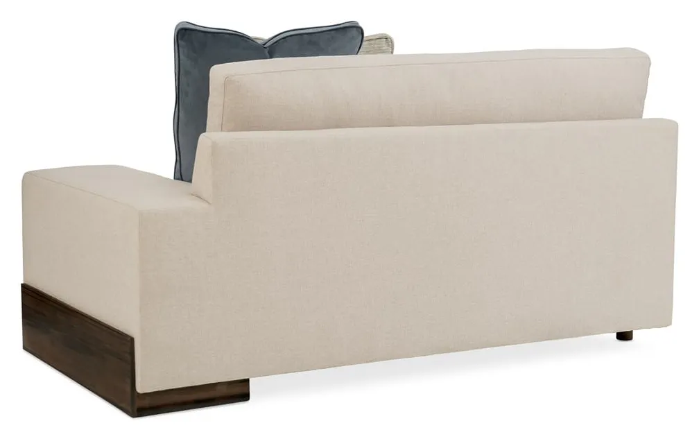 Caracole M090-018-RS1-A Im Shelf ish Caracole M090-018-RS1-A Im Shelf ish