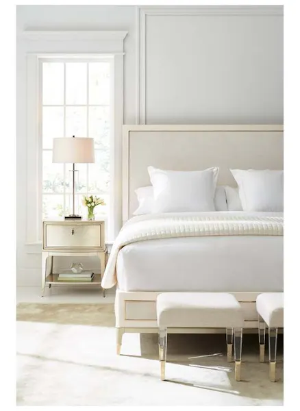 Caracole CLA-019-103 Dream On And On Queen Bed Caracole CLA-019-103 Dream On And On Queen Bed