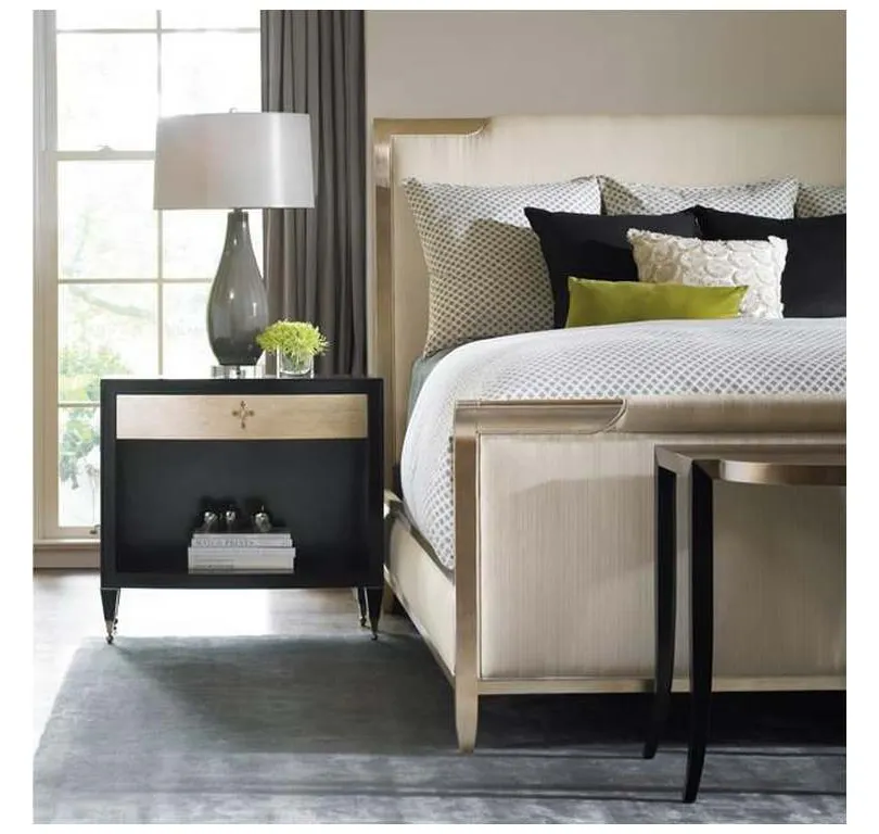 Caracole CON-QUEBED-008 Caracole Classic Nite In Shining Armor Queen Bed Caracole CON-QUEBED-008 Caracole Classic Nite In Shining Armor Queen Bed