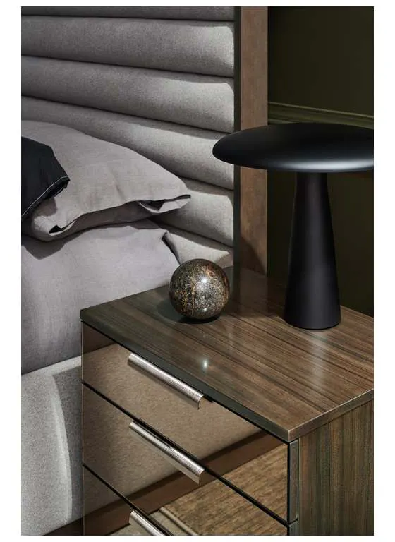 Caracole M133-421-064 La Moda Drawer Nightstand Caracole M133-421-064 La Moda Drawer Nightstand
