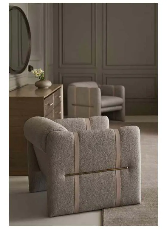 Caracole UPH-022-033-A Cigar Club Chair Caracole UPH-022-033-A Cigar Club Chair