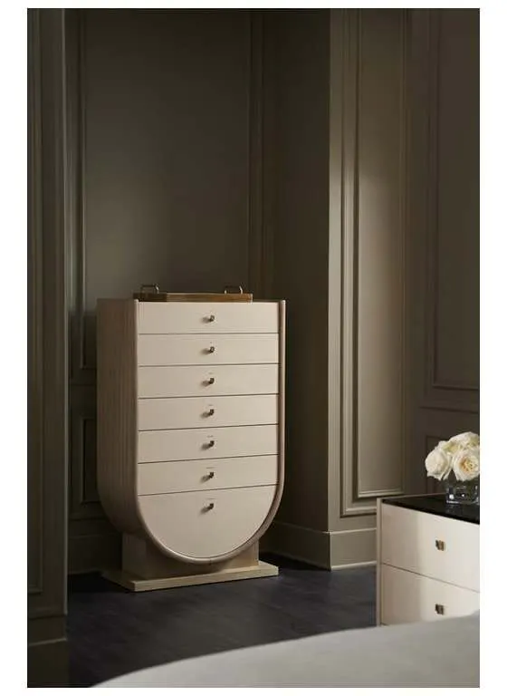Caracole CLA-423-051 Amphora Semainier Chest Caracole CLA-423-051 Amphora Semainier Chest
