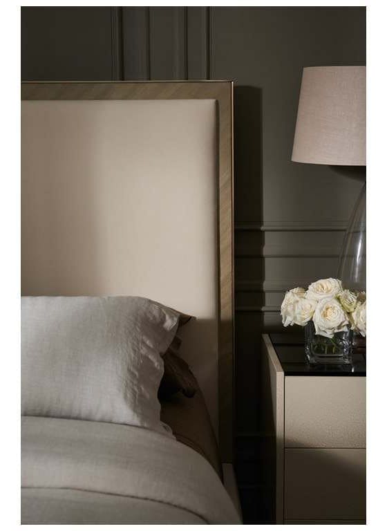 Caracole CLA-423-121 Anthology King Bed Caracole CLA-423-121 Anthology King Bed