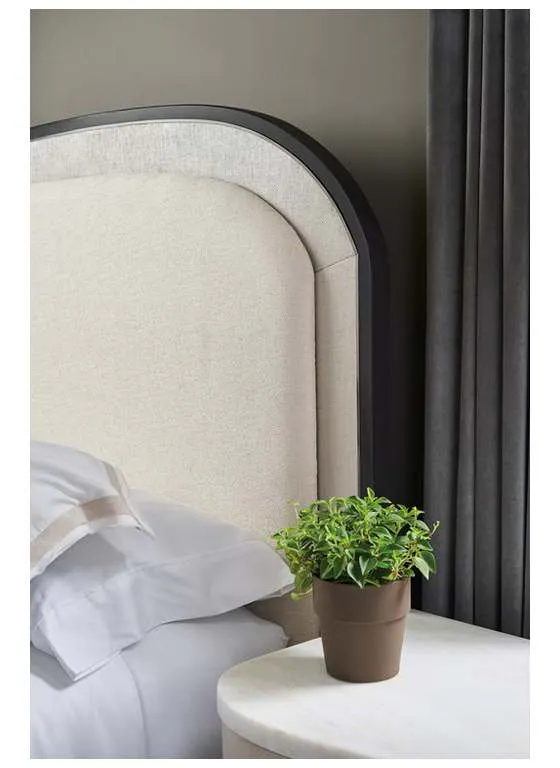 Caracole CLA-422-122 Caracole Classic Wanderlust King Bed Caracole CLA-422-122 Caracole Classic Wanderlust King Bed