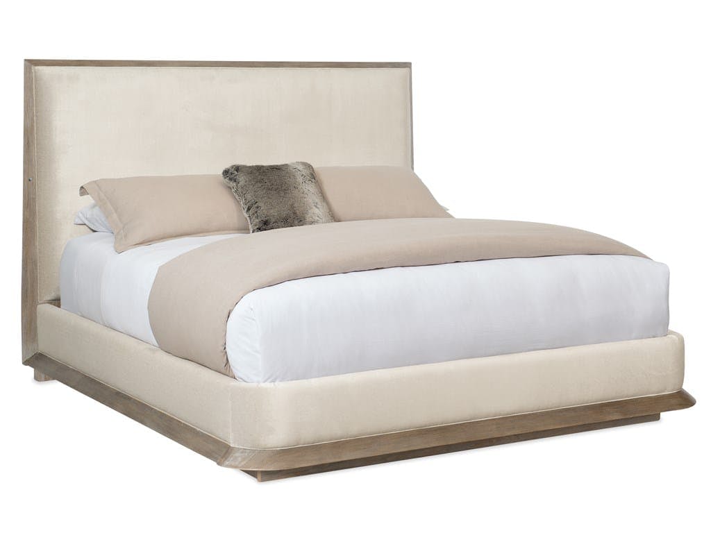 Caracole CLA-019-1011 Caracole Classic The Stage Is Set Queen Bed