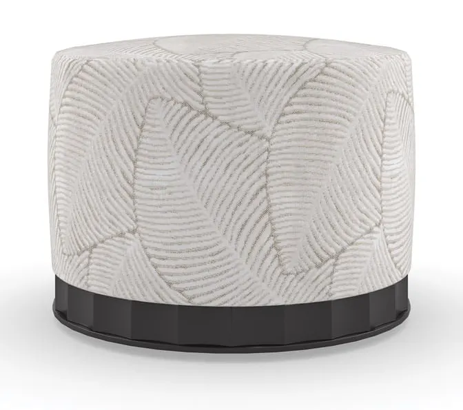 Caracole CLA-021-081 Caracole Classic Ottoman Caracole CLA-021-081 Caracole Classic Ottoman
