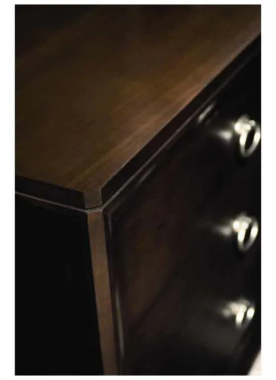 Century 33H-204 Tribeca Bachelor Chest Century 33H-204 Tribeca Bachelor Chest