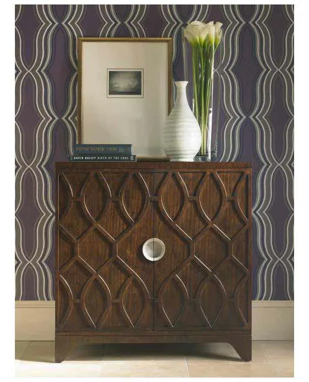 Century Furniture 41H-703 Paragon Club Door Chest Century Furniture 41H-703 Paragon Club Door Chest