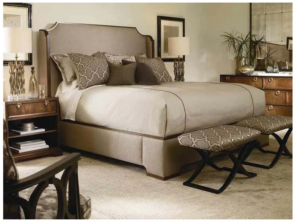 Century 499-146 Bridgeton Upholstered Bed Century 499-146 Bridgeton Upholstered Bed