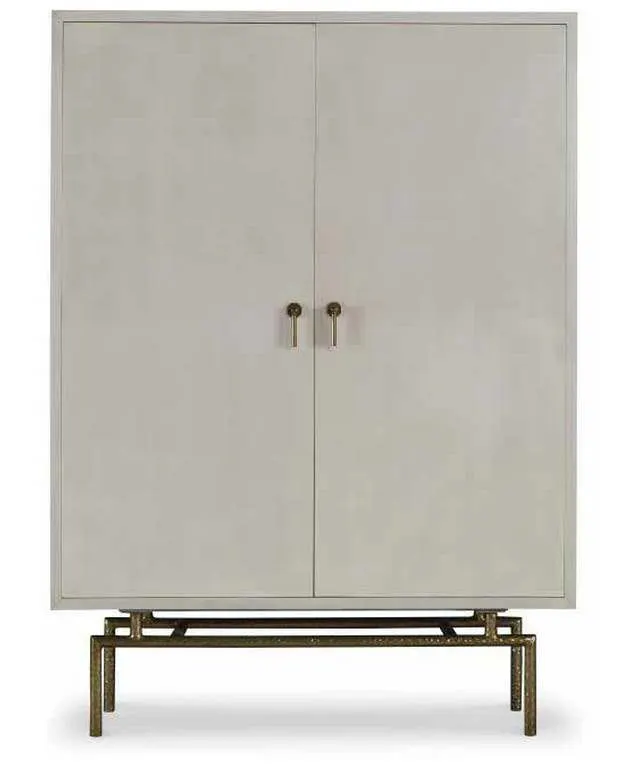 Century C7A-462 Harrison Bar Cabinet Century C7A-462 Harrison Bar Cabinet