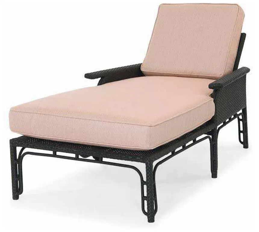 Century D31-70 Tidewater Chaise Century D31-70 Tidewater Chaise