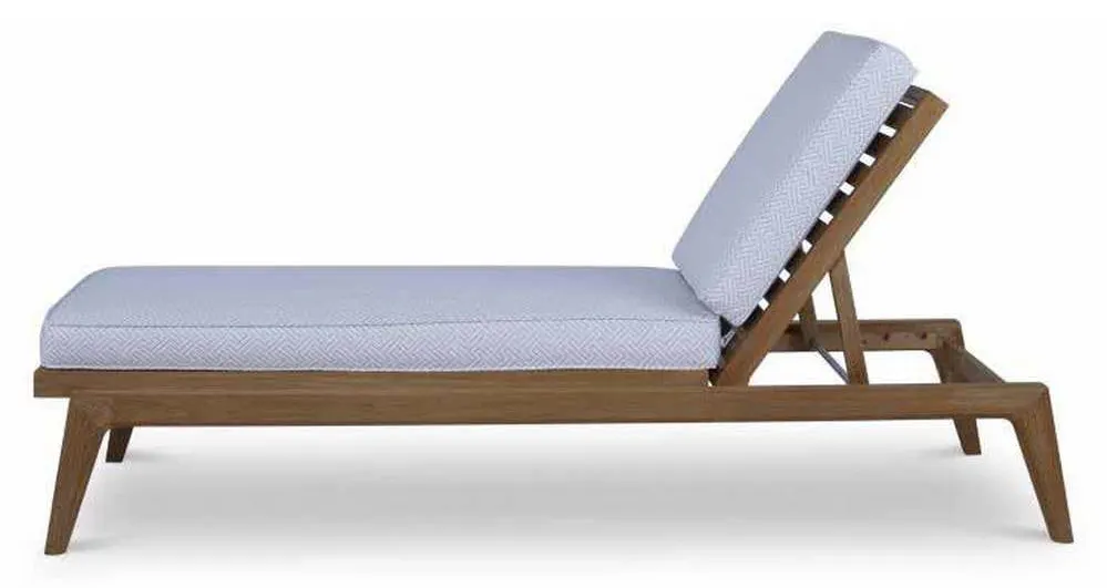 Century D43-70 West Bay Chaise Century D43-70 West Bay Chaise