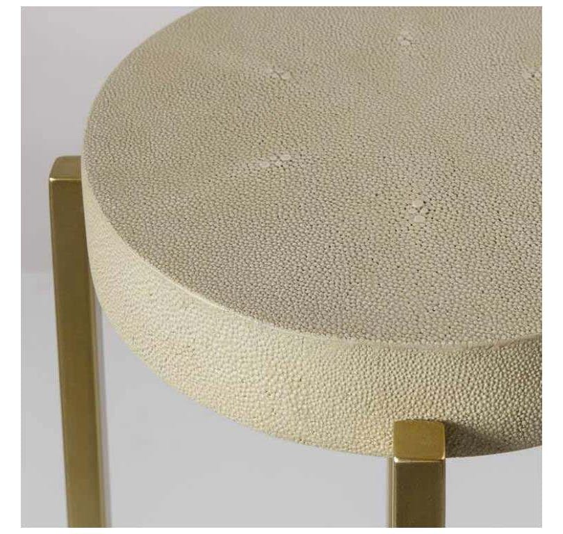 Century MN5782 Kendall Round Accent Table Century MN5782 Kendall Round Accent Table
