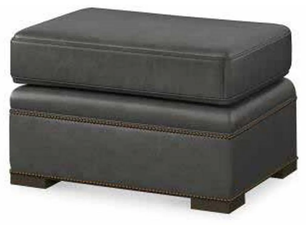 Century LR-7701-12 Classic Chesterfield Ottoman Century LR-7701-12 Classic Chesterfield Ottoman