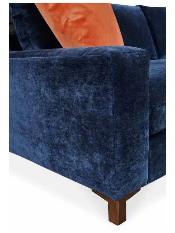Century Furniture LTD7100-2 Great Room Sofa Century Furniture LTD7100-2 Great Room Sofa