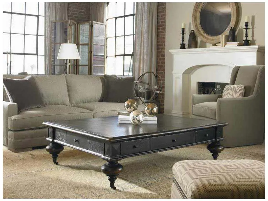 Century MN2000 Grand Oak Cocktail Table Century MN2000 Grand Oak Cocktail Table