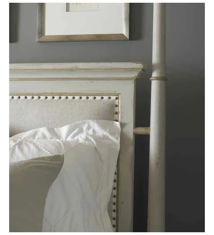 Century MN5498Q Madeline Poster Bed Queen Size Century MN5498Q Madeline Poster Bed Queen Size