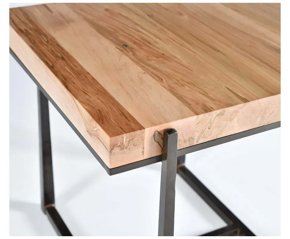 Charleston Forge 6123 Cooper End Table Charleston Forge 6123 Cooper End Table
