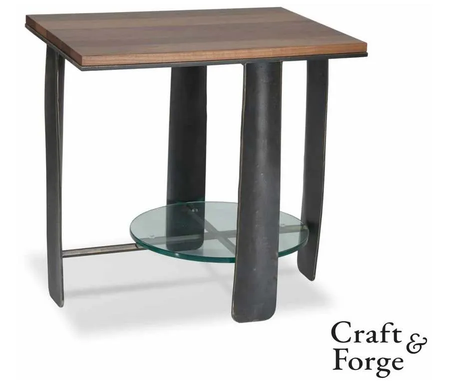 Charleston Forge 7079 Frontier End Table Charleston Forge 7079 Frontier End Table