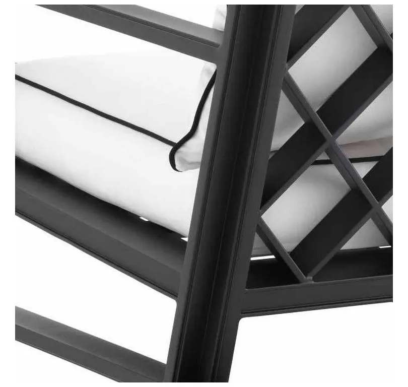 Eichholtz 113641 Outdoor Chair Como Eichholtz 113641 Outdoor Chair Como