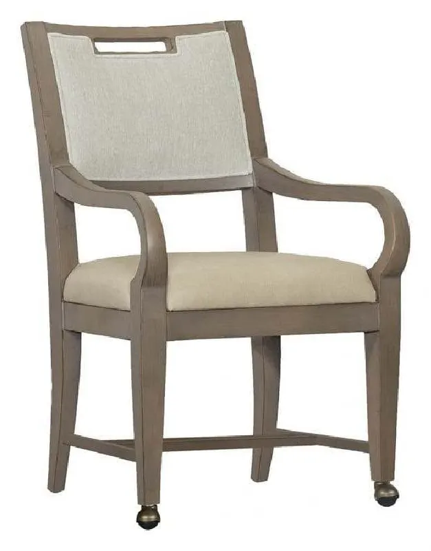 Fairfield 8853-A2 Reece Arm Chair Fairfield 8853-A2 Reece Arm Chair