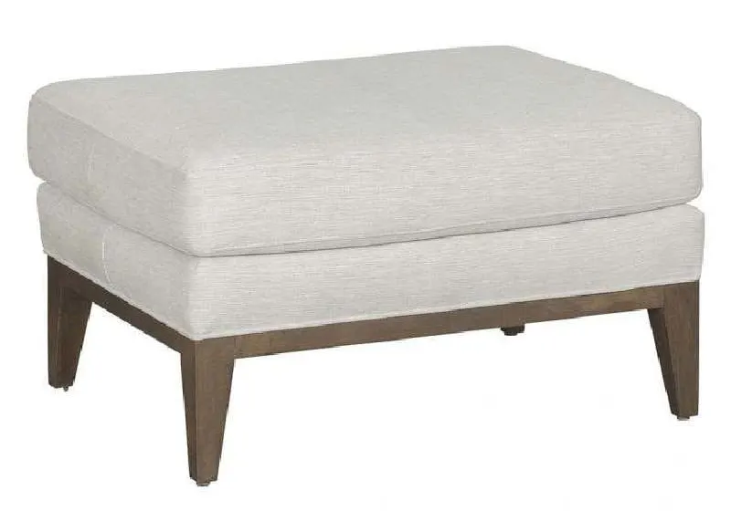 Fairfield L-2777-20 Hendrix Ottoman Fairfield L-2777-20 Hendrix Ottoman