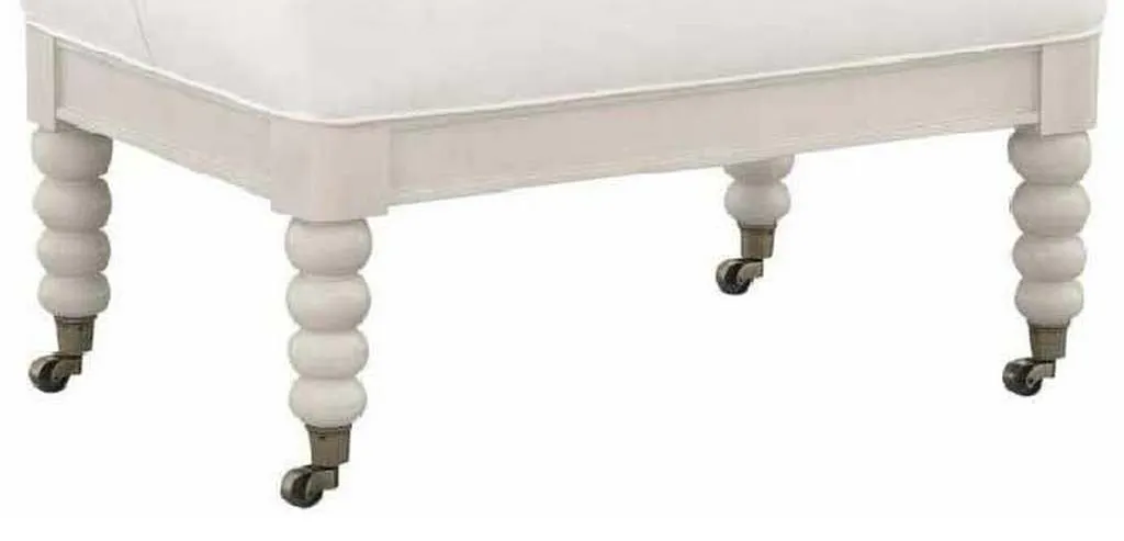 Gabby Home SCH-276000 Pierce Ottoman Gabby Home SCH-276000 Pierce Ottoman