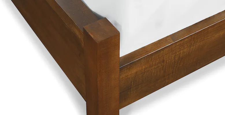 Bassett 2015-K169 Heritage Maple Live Edge Panel King Bed Bassett 2015-K169 Heritage Maple Live Edge Panel King Bed