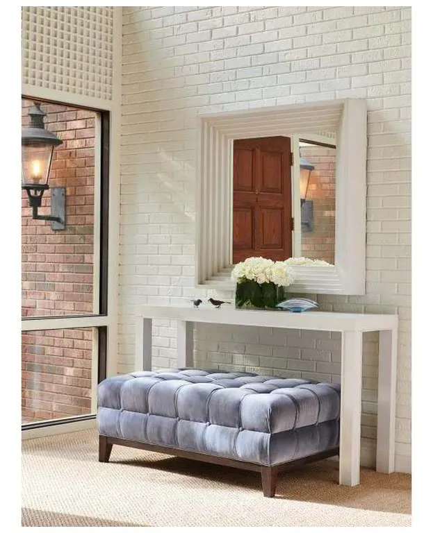 Hickory Chair HC3079-51 Costigan M2M Console Table Hickory Chair HC3079-51 Costigan M2M Console Table