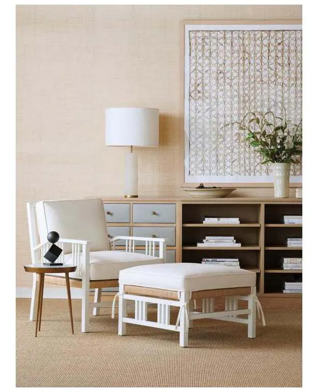 Hickory Chair HC1309-29 Aix en Provence Ottoman Hickory Chair HC1309-29 Aix en Provence Ottoman
