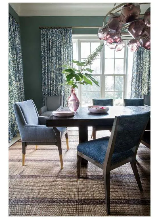 Hickory Chair HC8506-11 Tate Arm Chair with Gilded Legs Hickory Chair HC8506-11 Tate Arm Chair with Gilded Legs