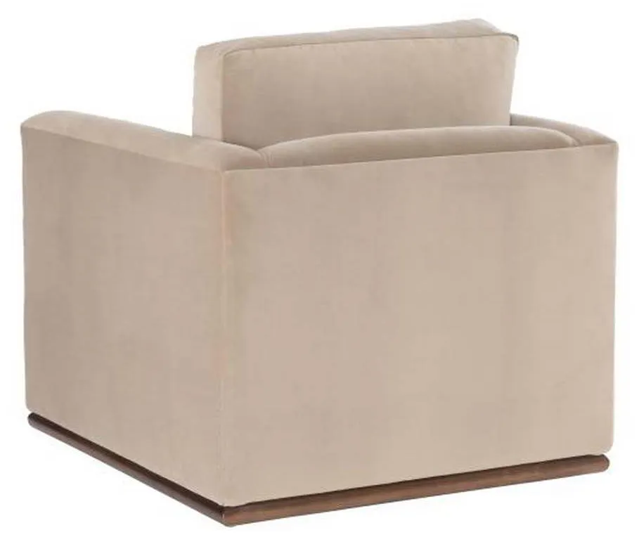 Hickory Chair HC3421-27 Marquesa Swivel Chair Hickory Chair HC3421-27 Marquesa Swivel Chair
