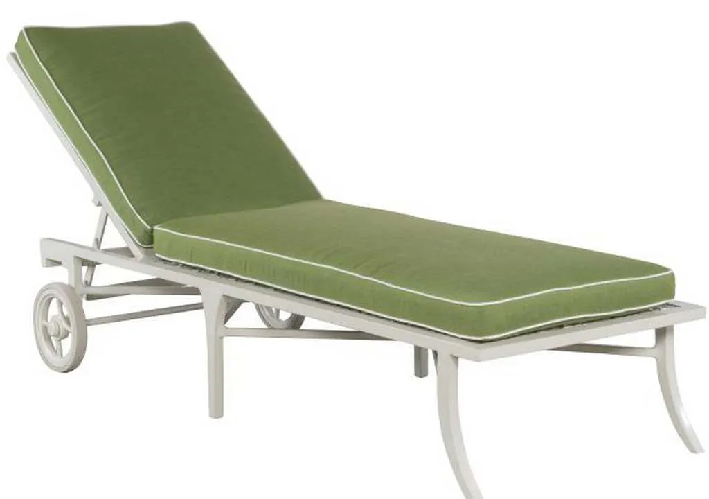 Hickory Chair HCD8900-37-W Haret Chaise Cloud White Hickory Chair HCD8900-37-W Haret Chaise Cloud White