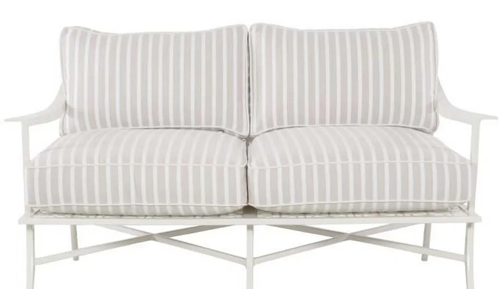 Hickory Chair HCD8900-58-W Haret Loveseat Cloud White Hickory Chair HCD8900-58-W Haret Loveseat Cloud White
