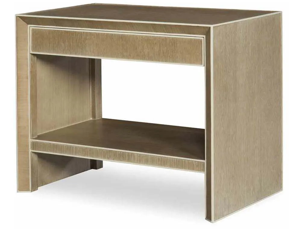 Highland House HH19-779E Hunter Side Table Highland House HH19-779E Hunter Side Table