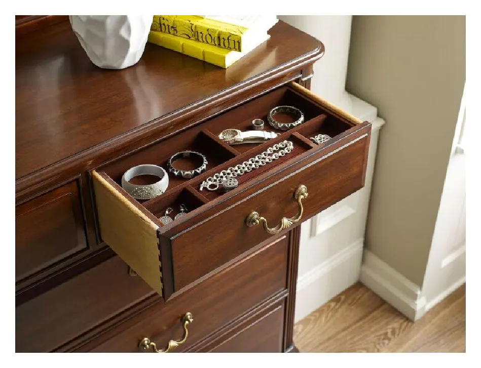Kincaid 607-130 Hadleigh Drawer Dresser Kincaid 607-130 Hadleigh Drawer Dresser